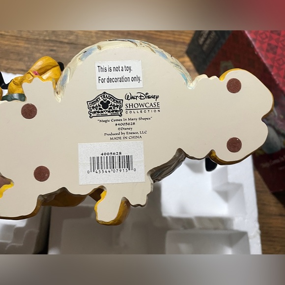 Disney Traditions Mickey & Minnie Mouse Christmas Decor - Picture 2 of 10